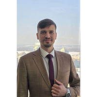 Роман Несоленов