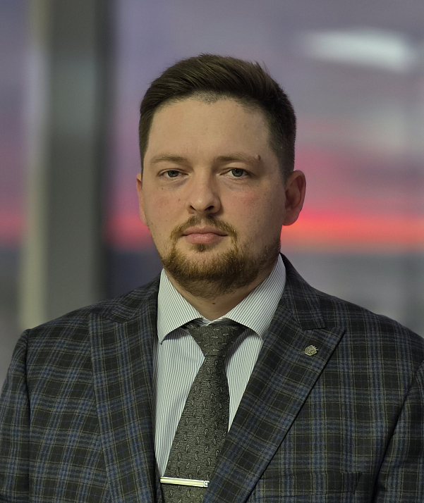 Евгений Иванов
